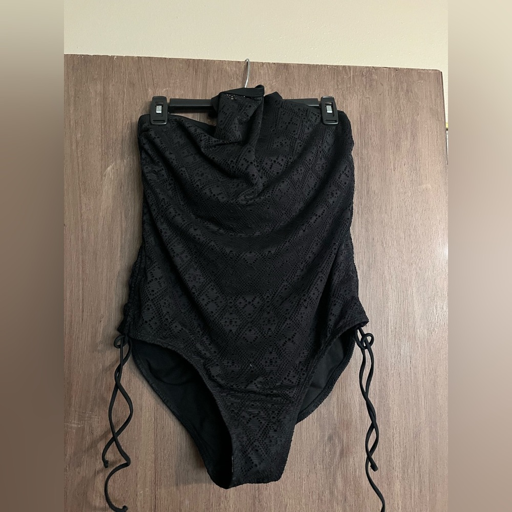 Halter top bathing suit size 0X ladies SO